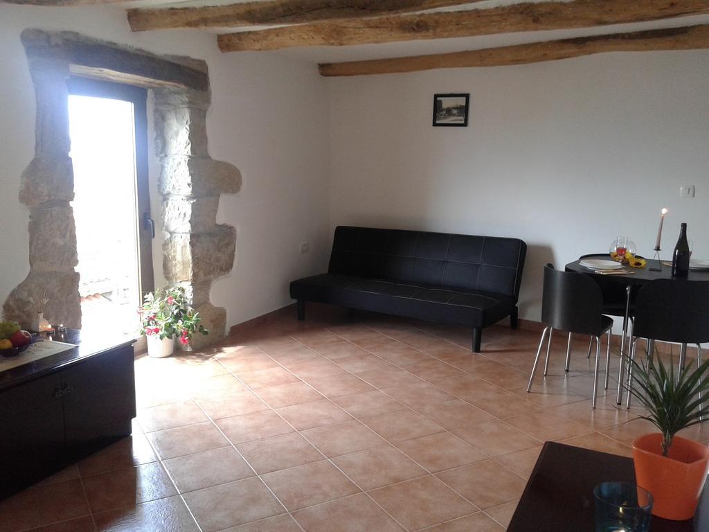 Apartment Bella Vista 2 Buzet Eksteriør bilde