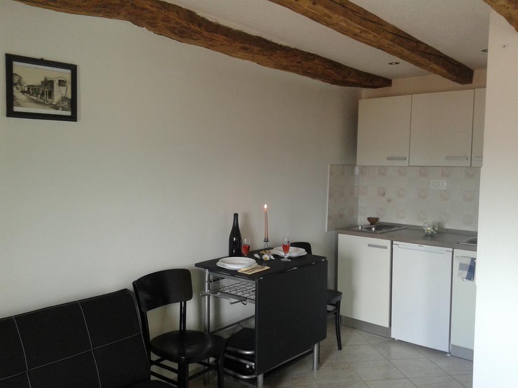 Apartment Bella Vista 2 Buzet Eksteriør bilde